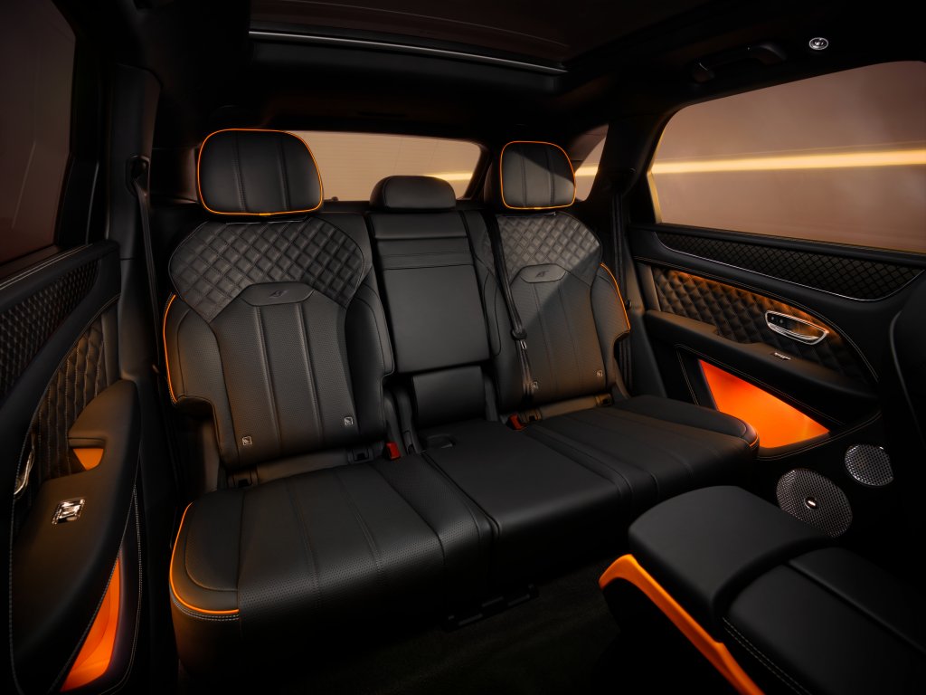 jpeg-Imagery_Bentayga Black Edition_24MY_Bentayga S Black Edition - Rear Seats.jpg