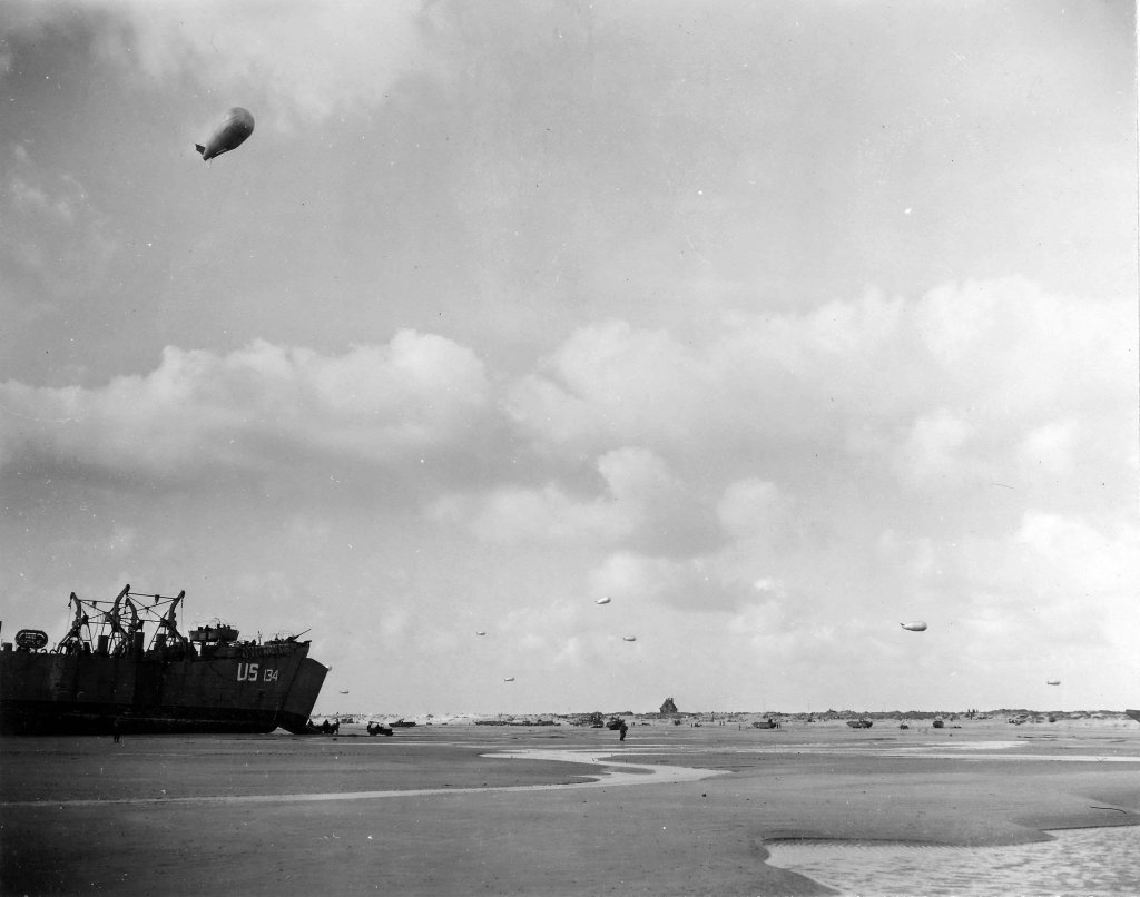 Normandy 1944_6_12 (10).jpg