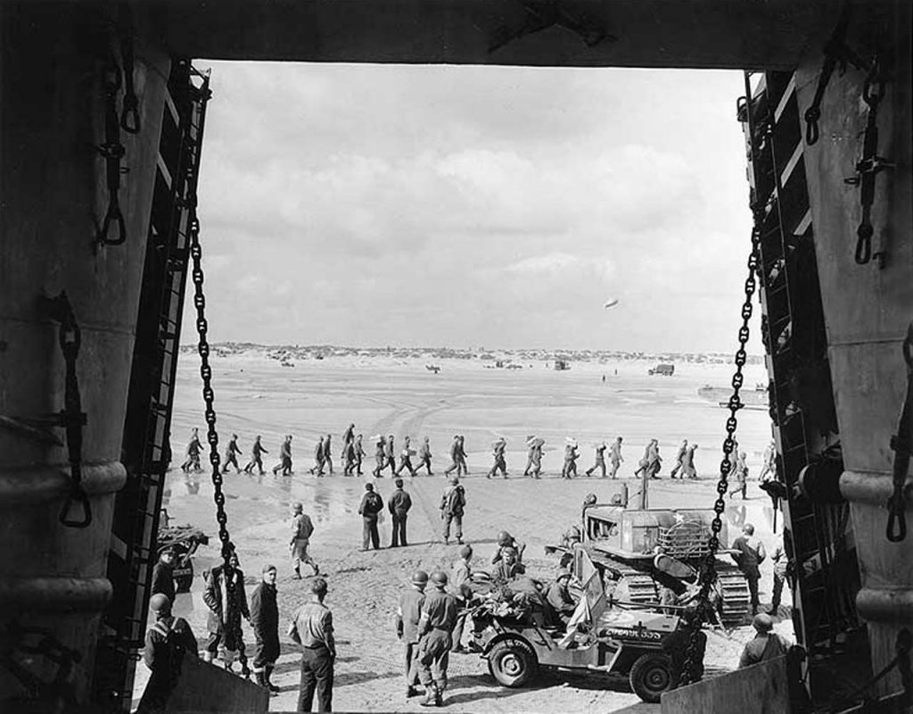 Normandy 1944_6_13 (2).jpg