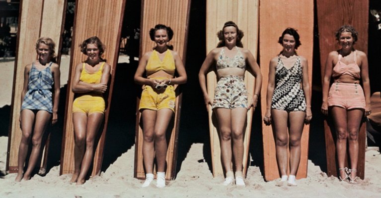 1930s-bikini-swimsuits.jpg