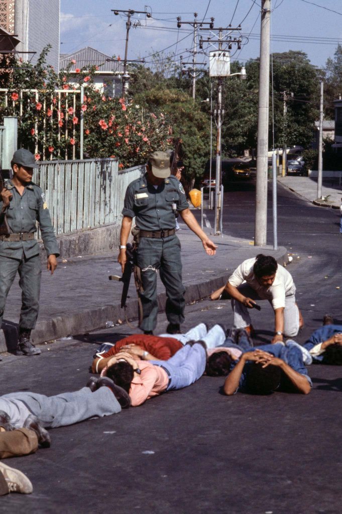 El Salvador 1980_3_30 (7).jpg