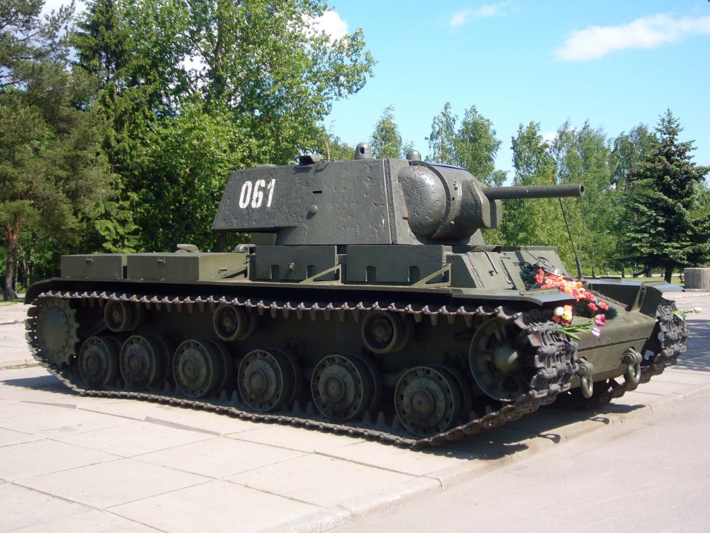 КВ-1_.jpg