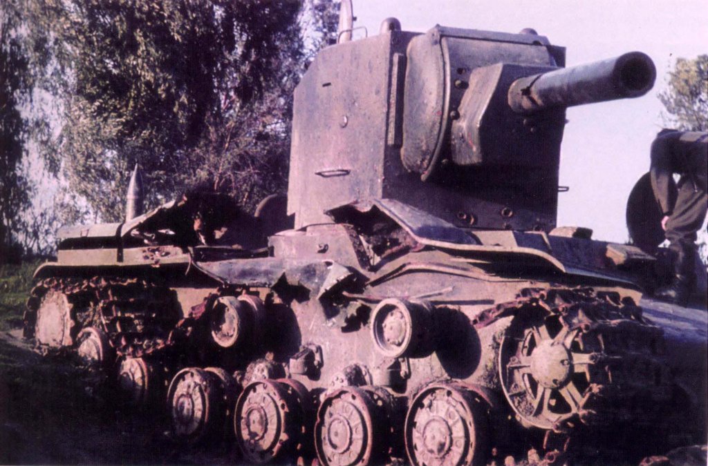 Tank KV-2 (18).jpg