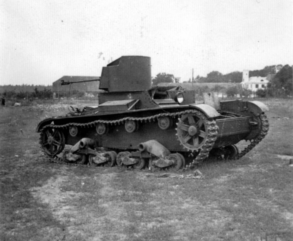 Tank T-26 (6).jpg