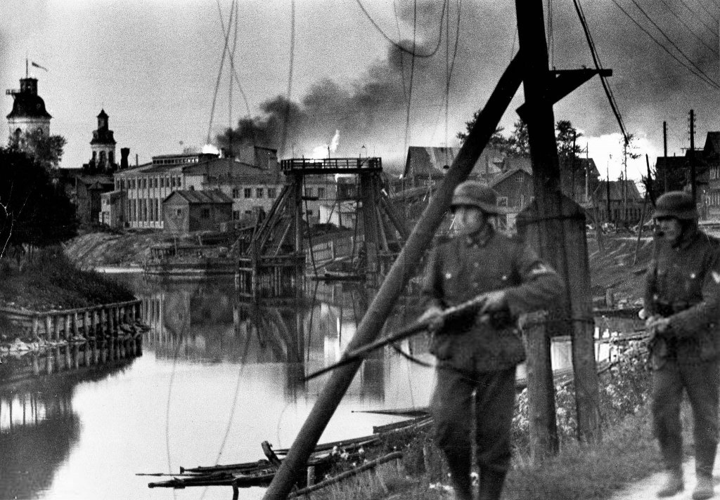 Leningrad 1941_8_9 (1).jpg