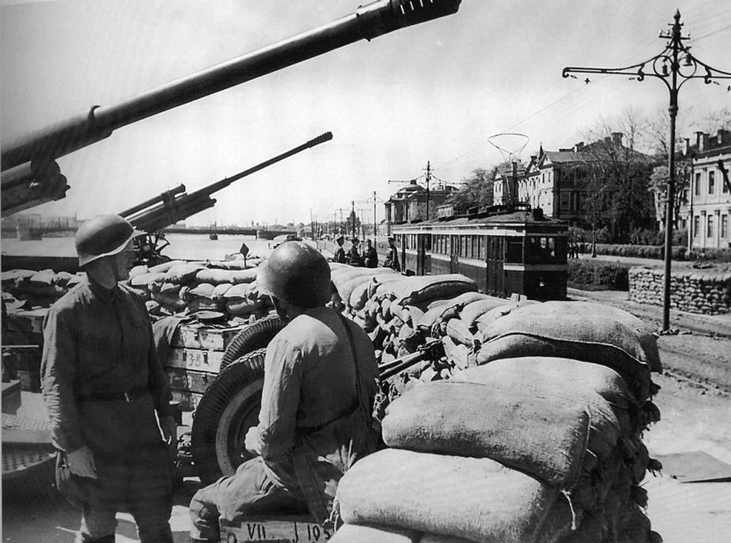 Leningrad 1942 (9).jpg