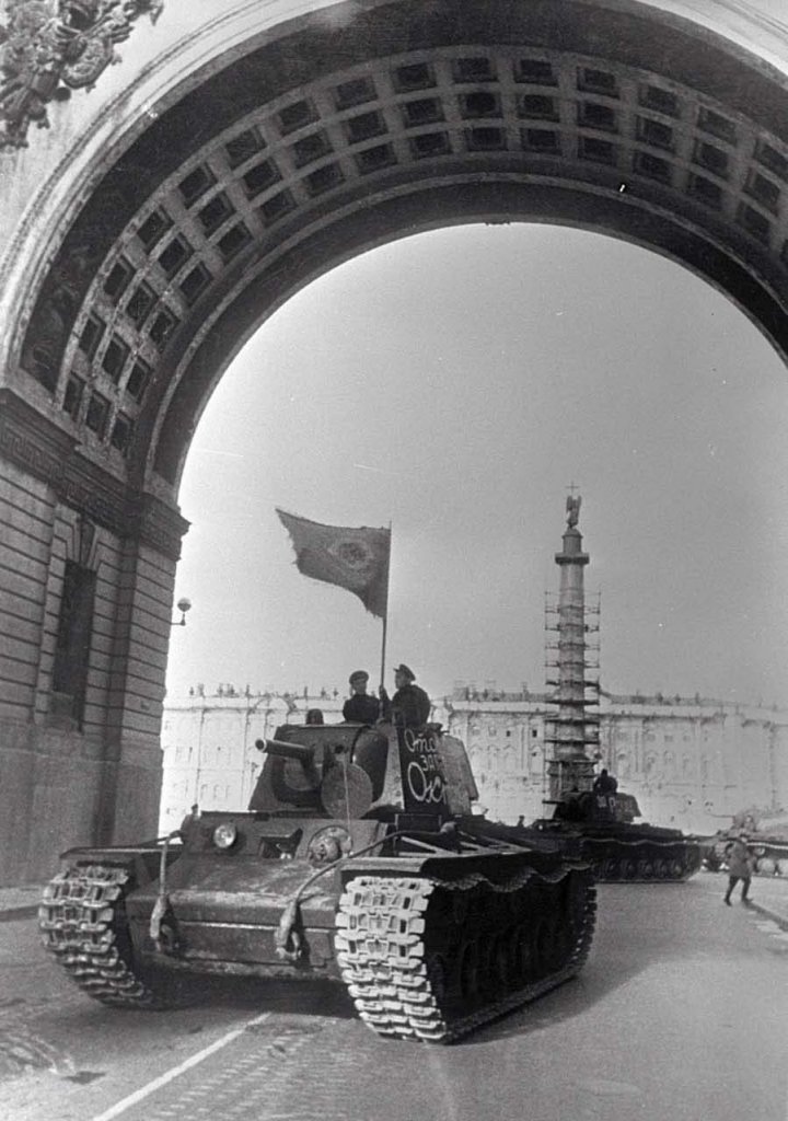 Leningrad 1942_5_1 (2).jpg