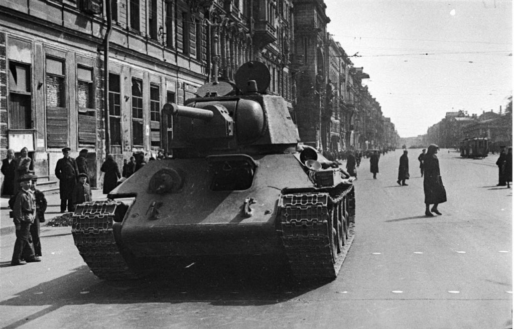 Leningrad 1943 (2).jpg