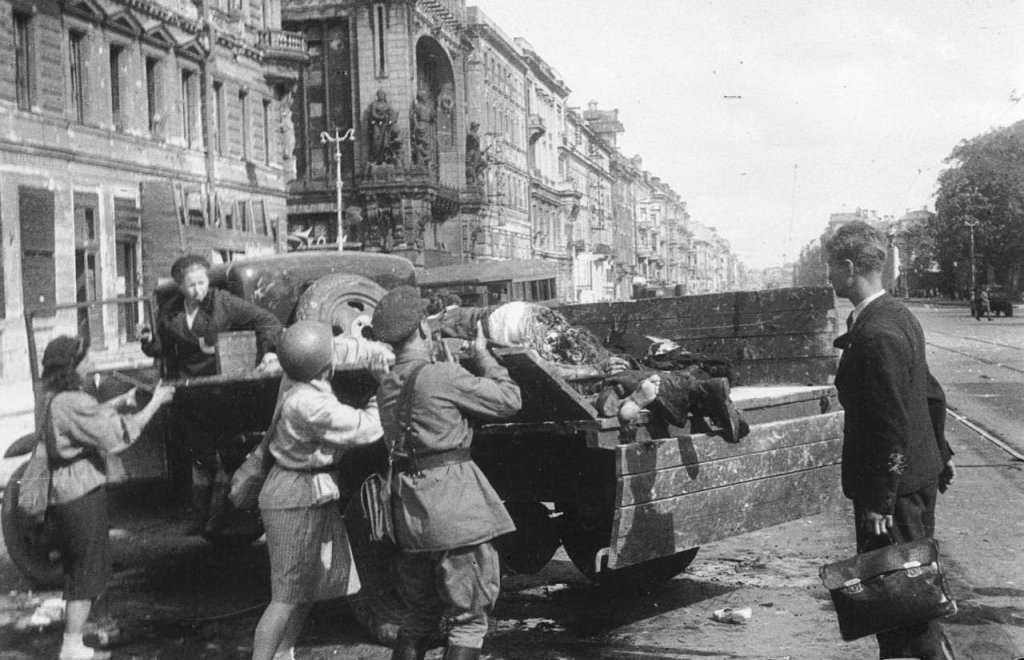 Leningrad 1943 (6).jpg