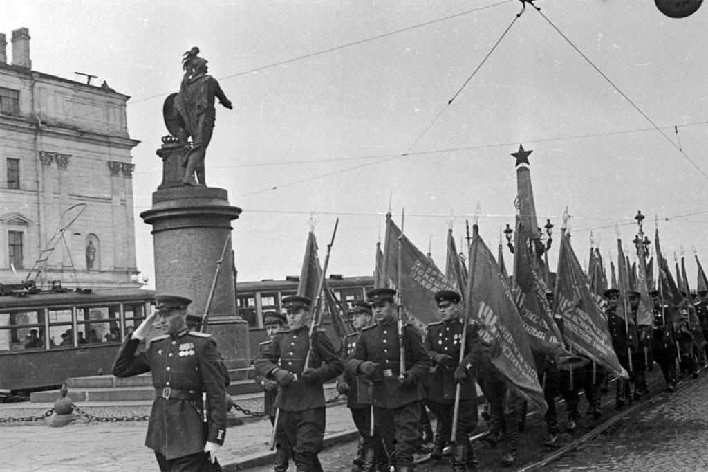 Leningrad 1945_7_8 (6).jpg