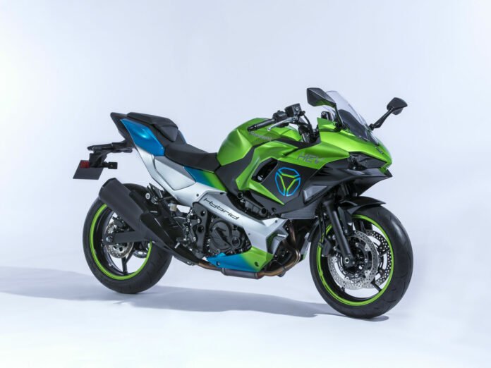 Kawasaki-Ninja-HEV-4_1668543396-696x522.jpg