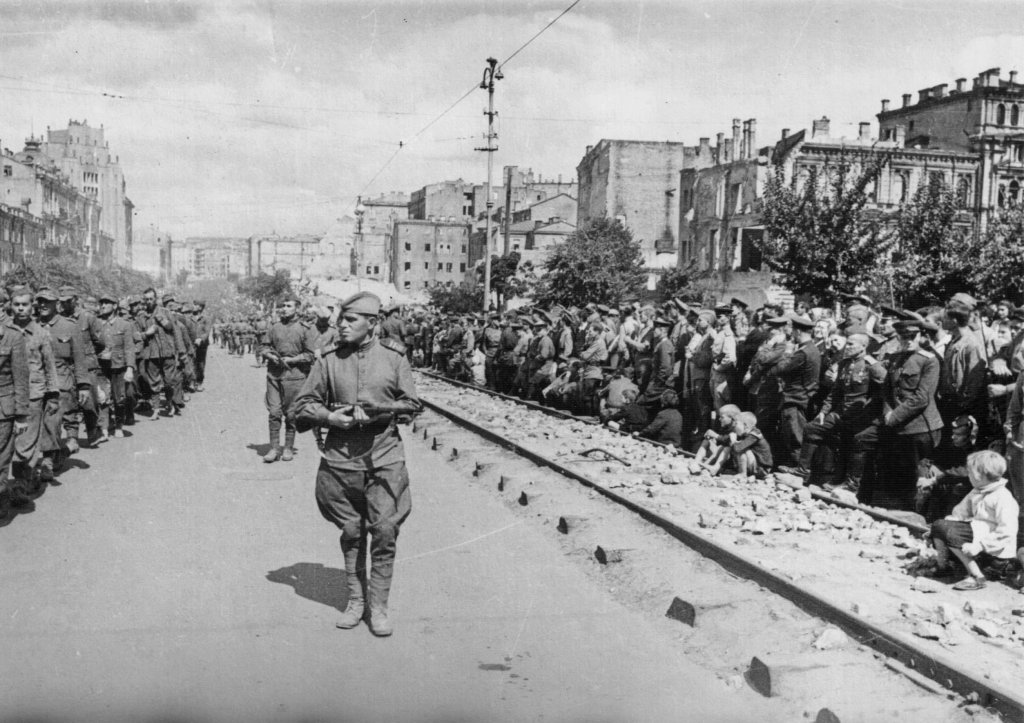 Kiev 1944_8_16 (1).jpg