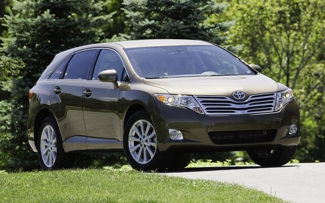 020276_2011_toyota_Venza.jpg