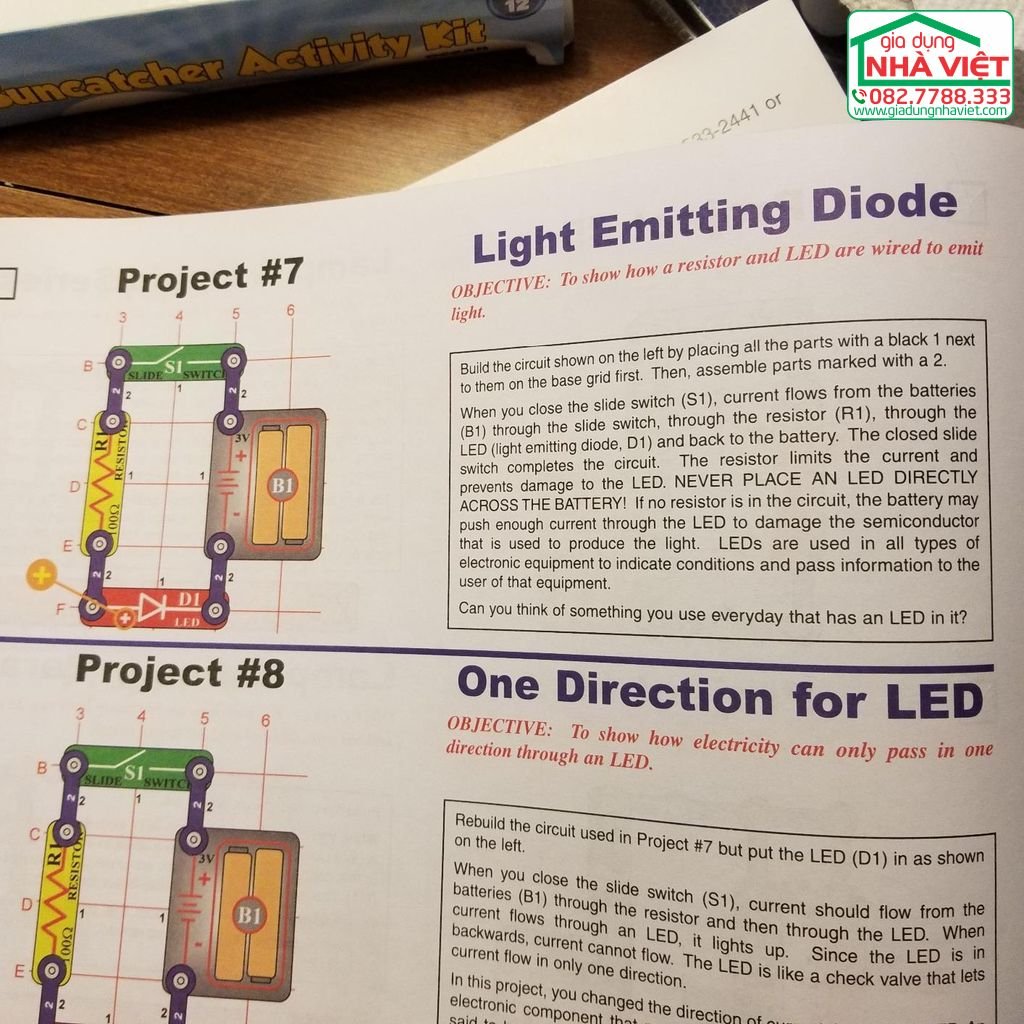 Bộ dụng cụ lắp ráp mạch điện 300 dự án Snap Circuits Classic SC-30012.jpg