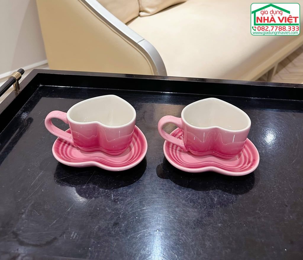 Heart Mug and Tray set nhiều màu Le Creuset5.jpg