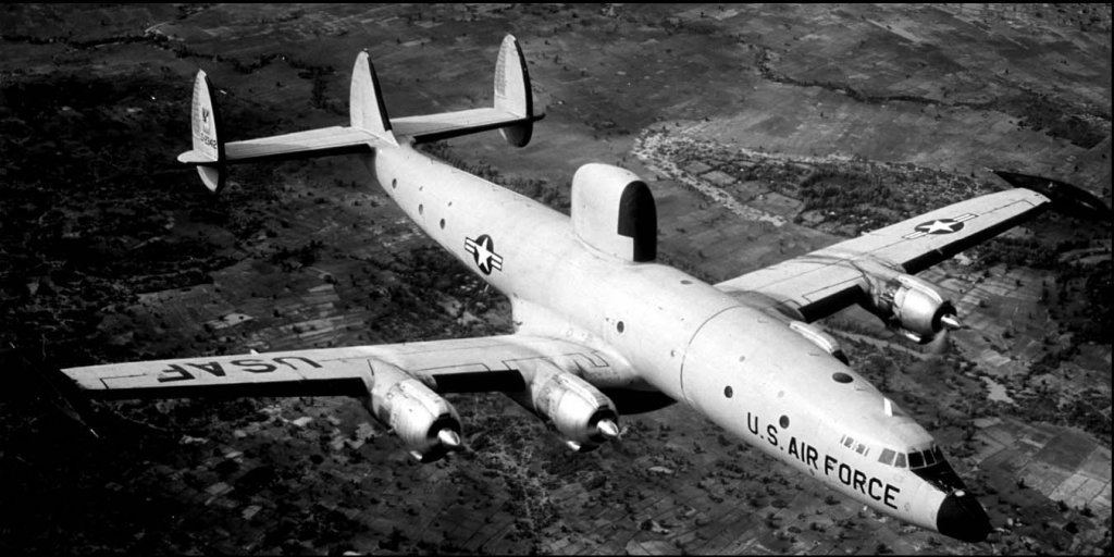 EC-121 Warning Star (1).jpg