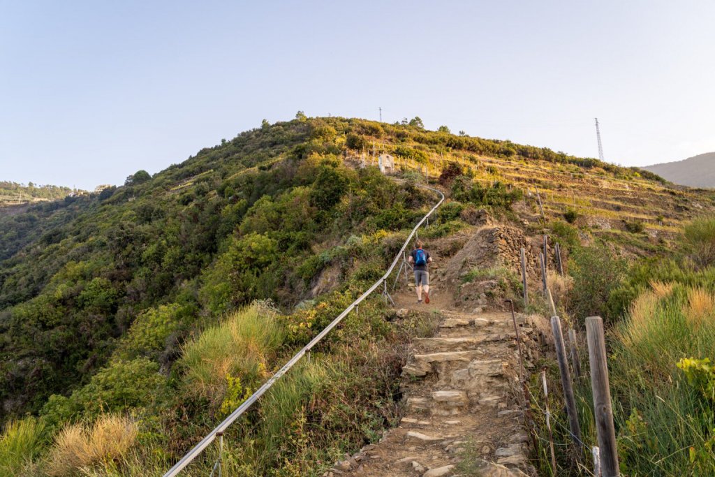 Hiking-Manarola-to-Volastra-on-to-Corniglia-1536x1024.jpg