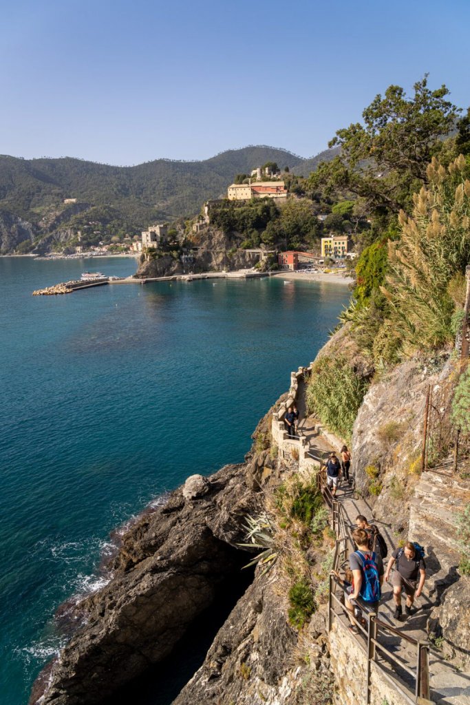 Narrow-hiking-trail-in-Cinque-Terre-1024x1536.jpg