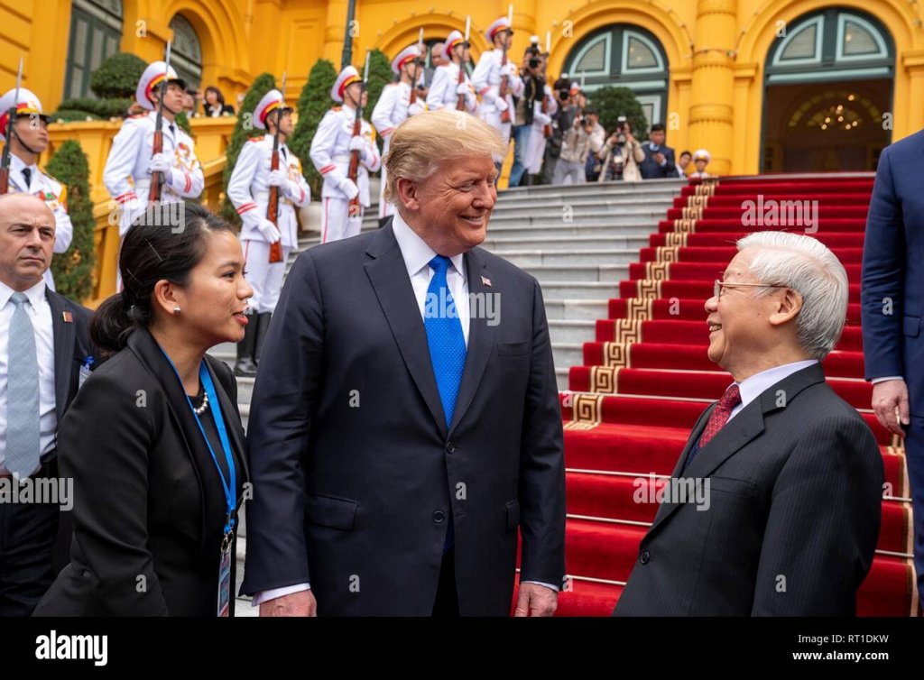 hanoi-vietnam-27th-feb-2019-vietnamese-president-nguyen-phu-trong-and-us-president-donald-trum...jpg