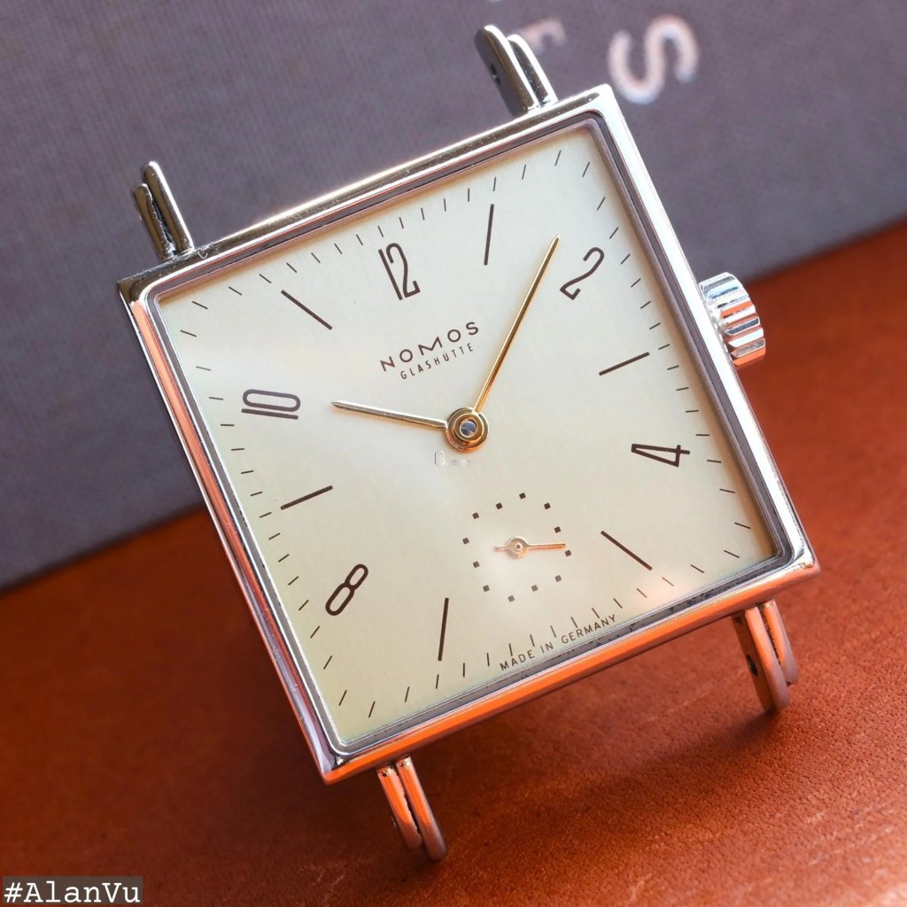 Nomos Tetra 472 (14).jpg