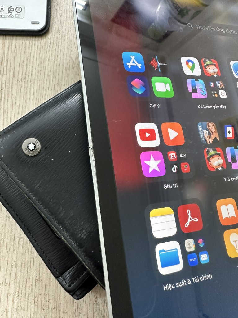 IPAD9 chỗ vỡ.jpg