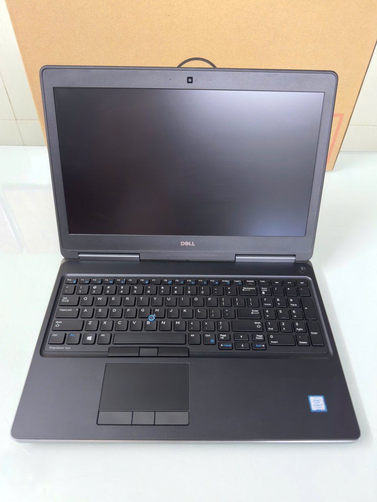 dell-7520.jpg