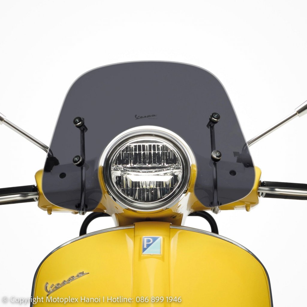 kinh-chan-gio-mau-khoi-vespa-gts-1b007200-4a_0e8e26d850194fca9846c9311f8ed4d9_master.jpg