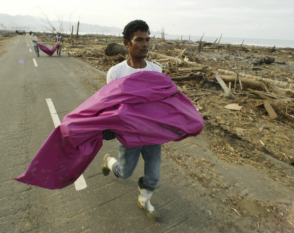 Tsunami_Indonesia (2).jpeg