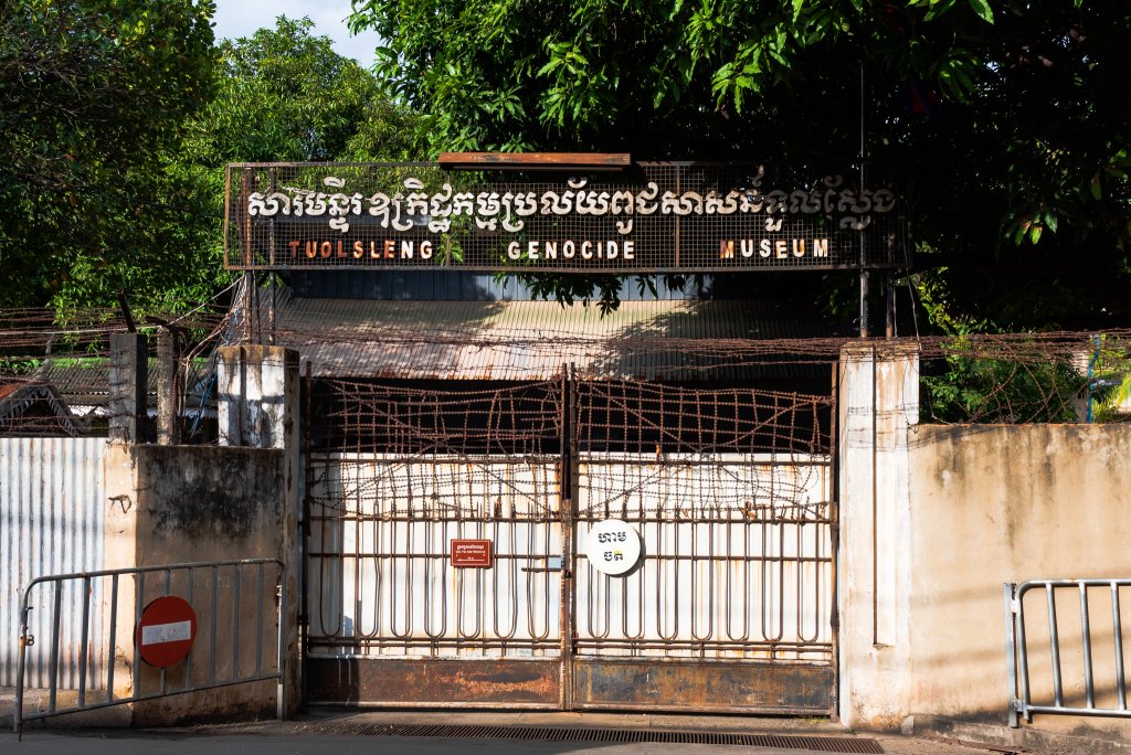 Tuolsleng-1.jpg