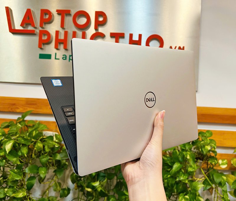 Dell XPS 9370 i5.jpg