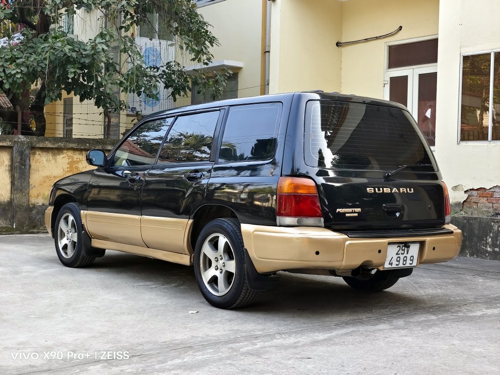 Subaru Forester 1998 (4).jpg