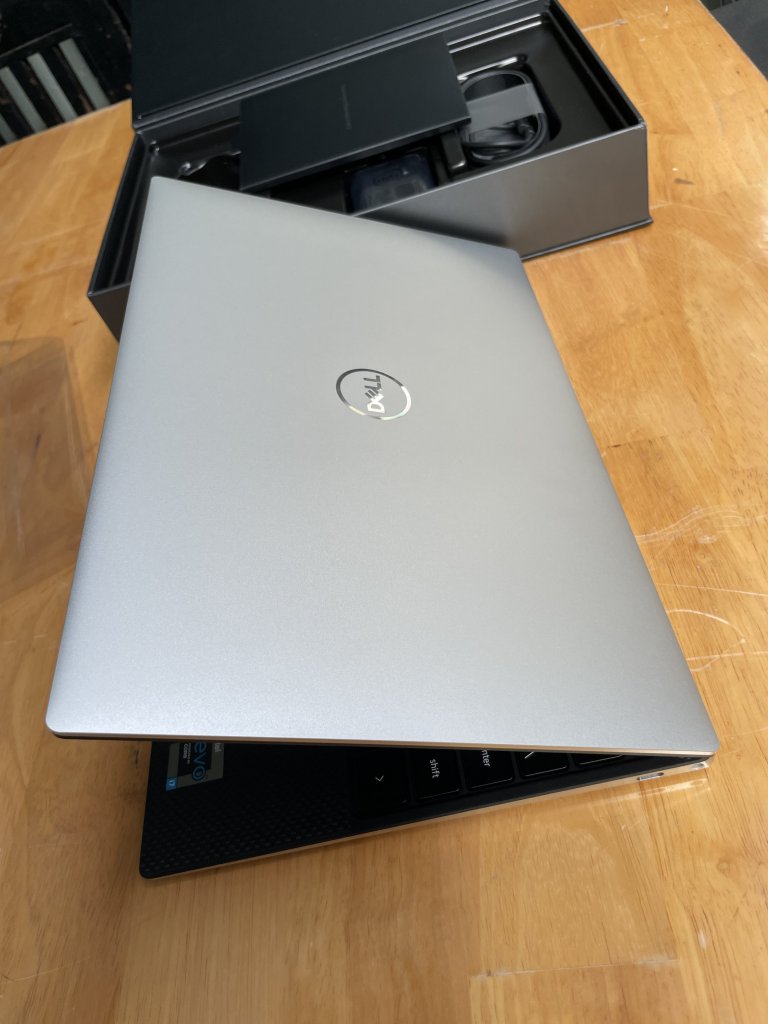 Dell-XPS-9310-Core-i7-11th-4k-Touch-1.jpg