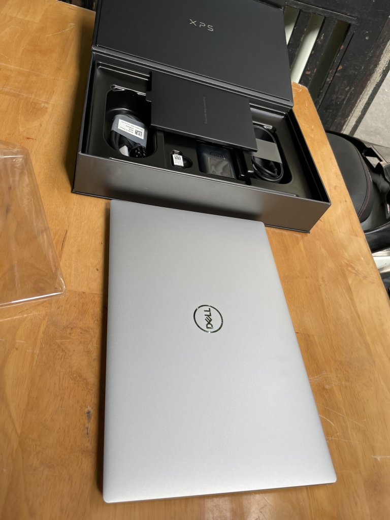 Dell-XPS-9310-Core-i7-11th-4k-Touch-2.jpg