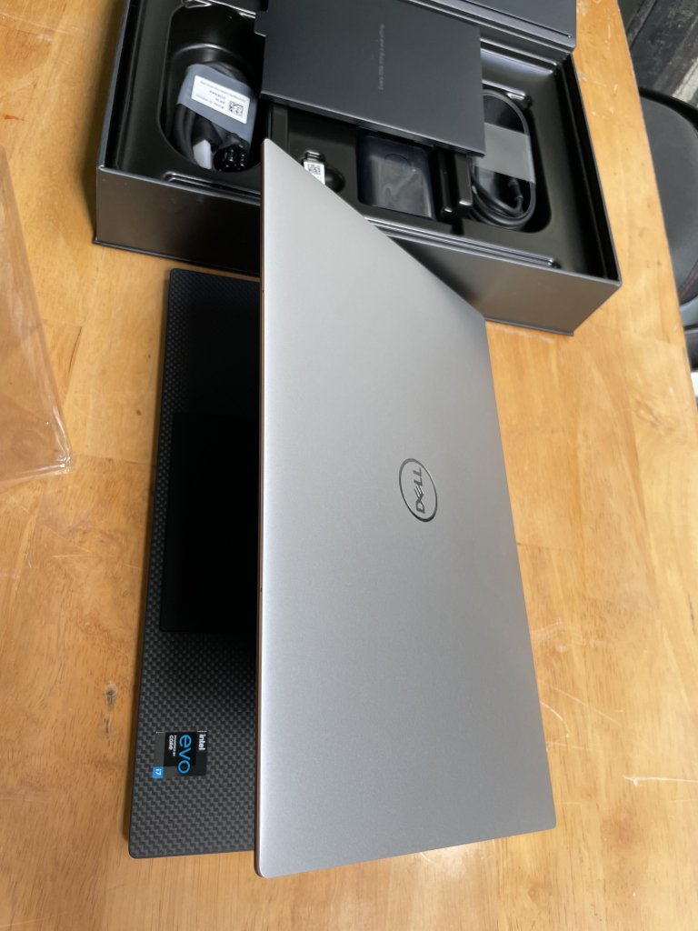 Dell-XPS-9310-Core-i7-11th-4k-Touch-3.jpg