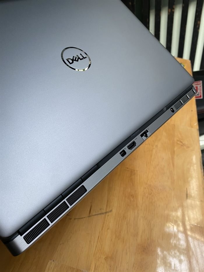 Dell-Precision-7550-Core-i7-6.jpg