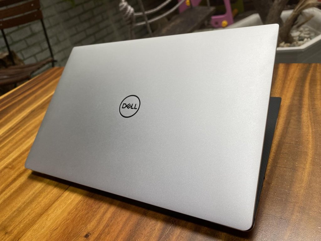 Dell-XPS-13-7390-Core-i7-Touch-8.jpg