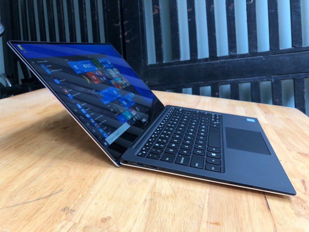 Dell-XPS-9370-i7-touch-5.jpg