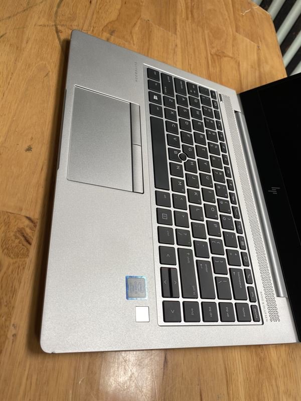 HP-840-G5-i5-th8-ko-diềm-6.jpg