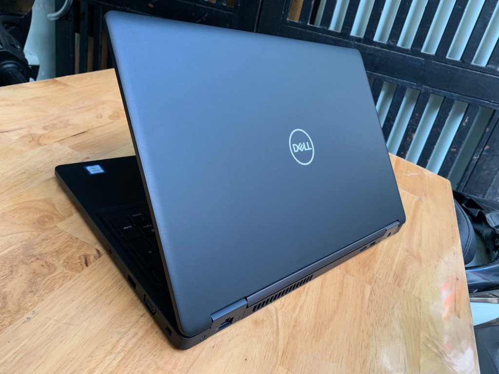 Dell-Latitude-E5590-i7-10.jpg