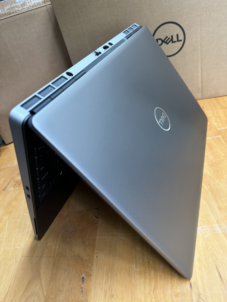 Dell-Precision-7560-Core-i7-1.png