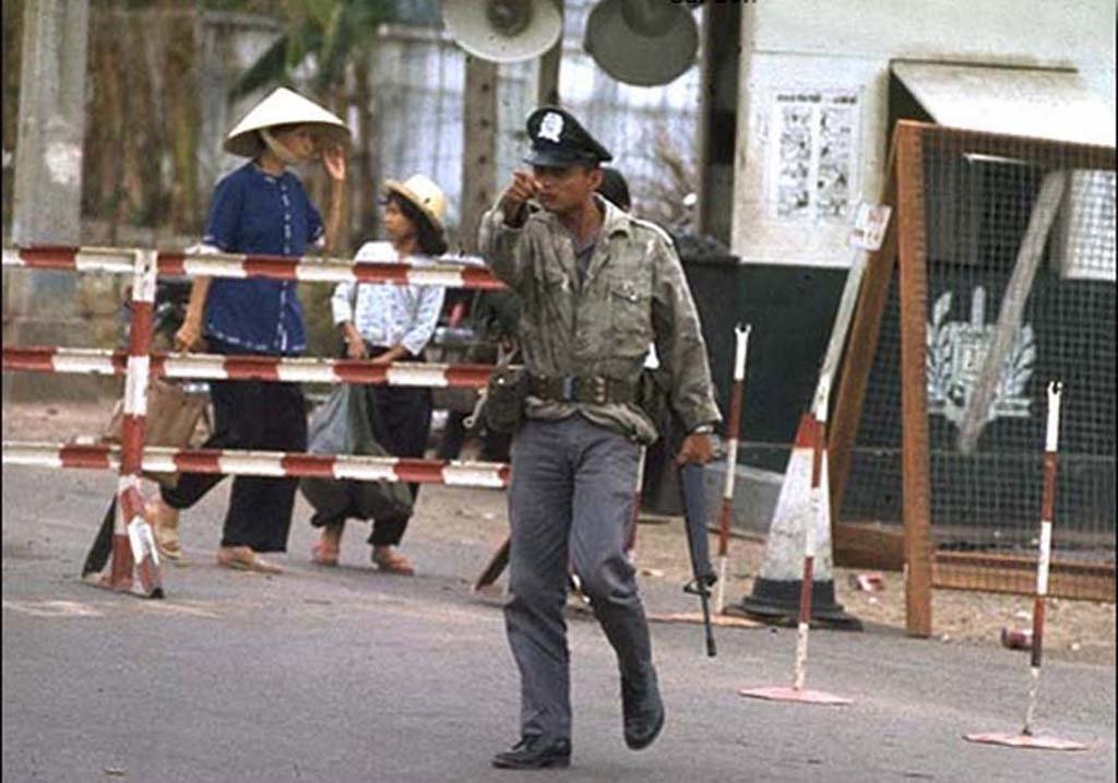 Sài Gòn 1975_4_25 (4).jpg