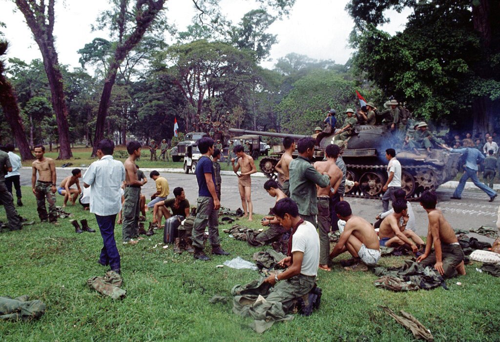 Sài Gòn 1975_4_30 (195).jpg