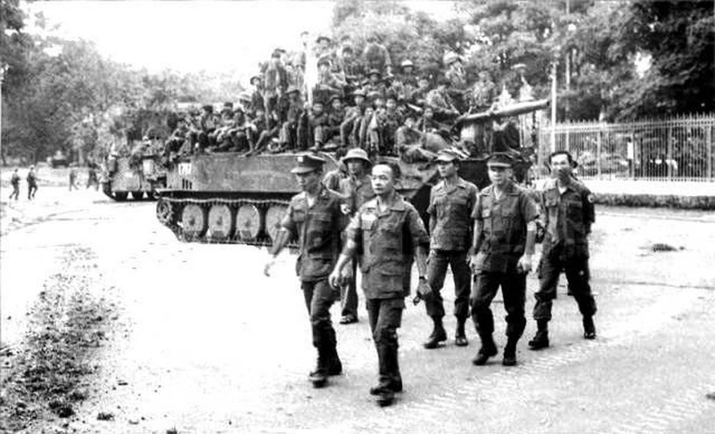 Sài Gòn 1975_4_30 (198).jpg