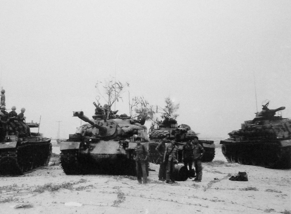 Sài Gòn 1975_4_30 (x2).jpg