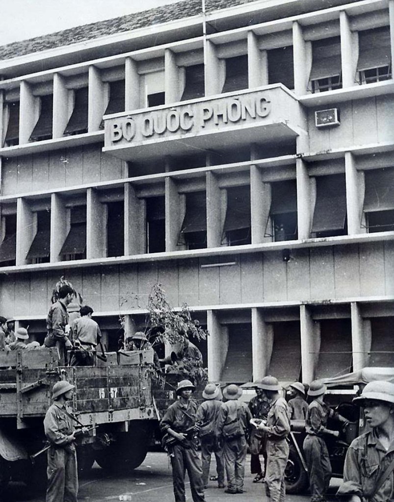 Sài Gòn 1975_4_30 (287).jpg