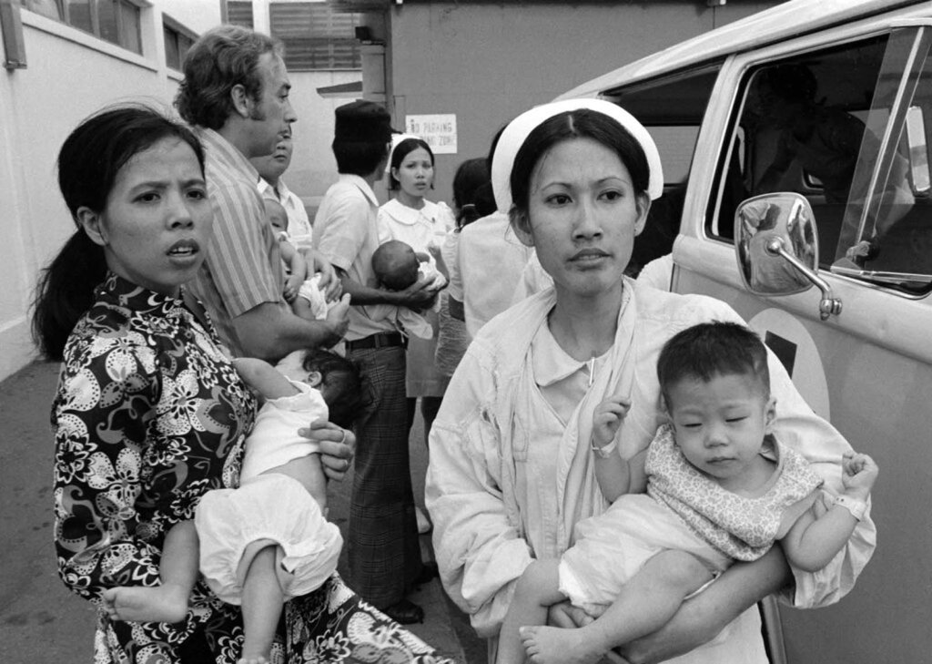 Babylift 1975_4_4 (1).jpg