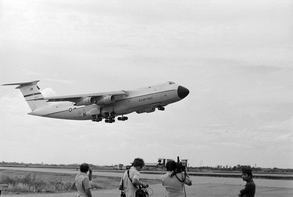 Babylift 1975_4_4 (9).jpg