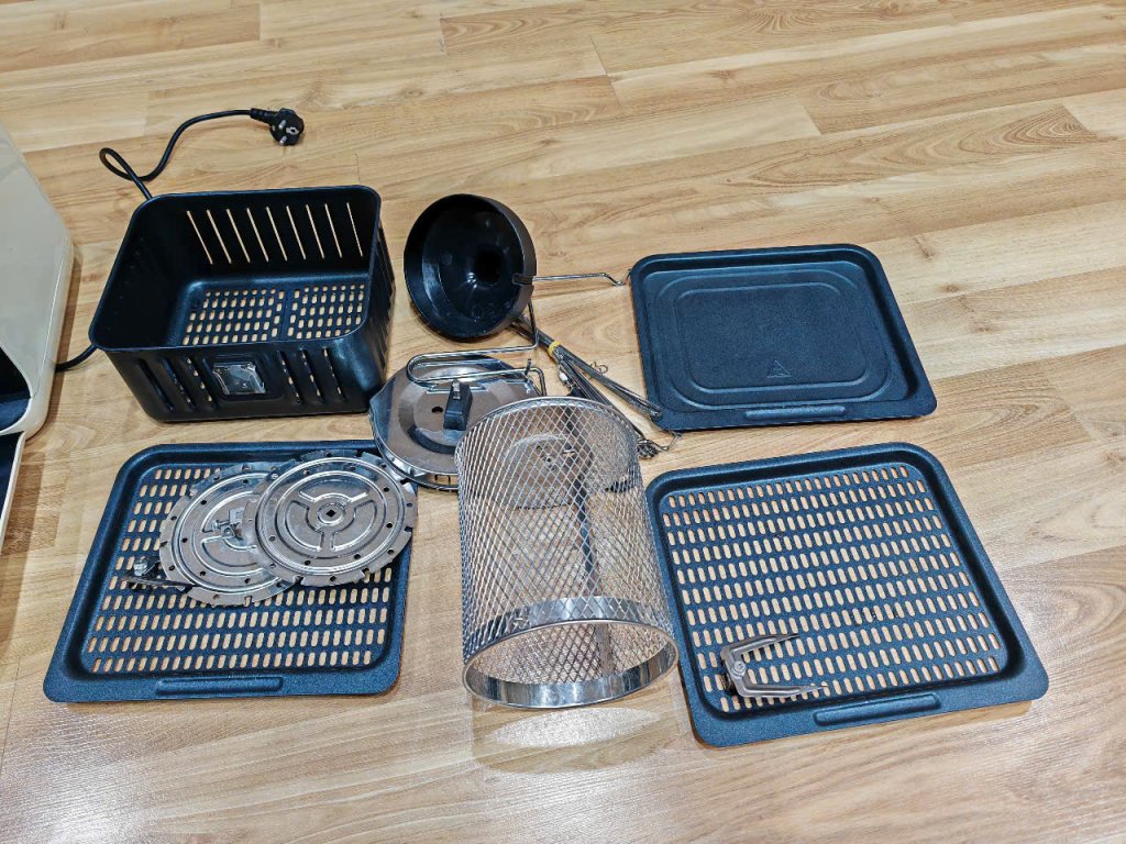 z6549773869765_6736f126cc686cecf15f05b578b3c7fe.jpg