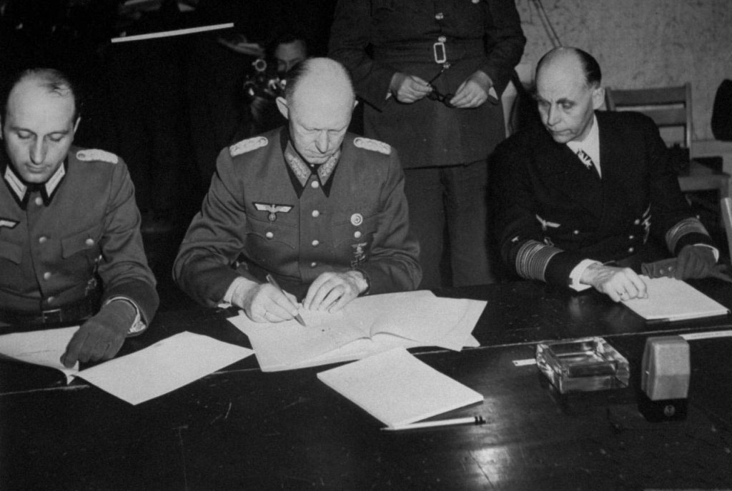 Chiến thắng 1945_5_7 (7).jpg