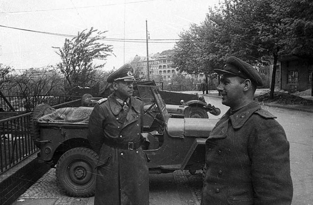 Chiến thắng 1945_5_8 (24).jpg